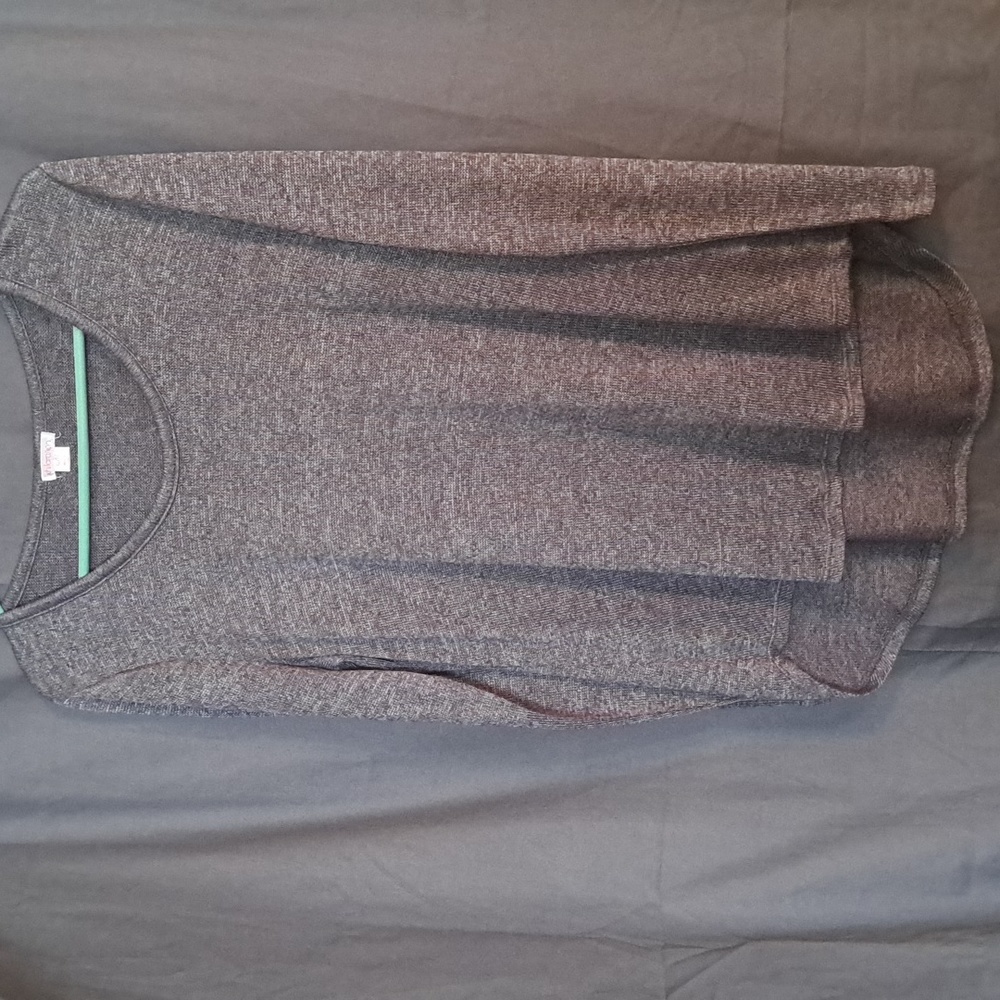 Xhilaration xl women's lightweight long sleeve top.